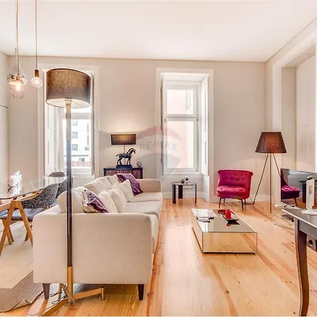 Historic Heart Luxury Apartment *