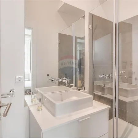 Historic Heart Luxury * Lisbon
